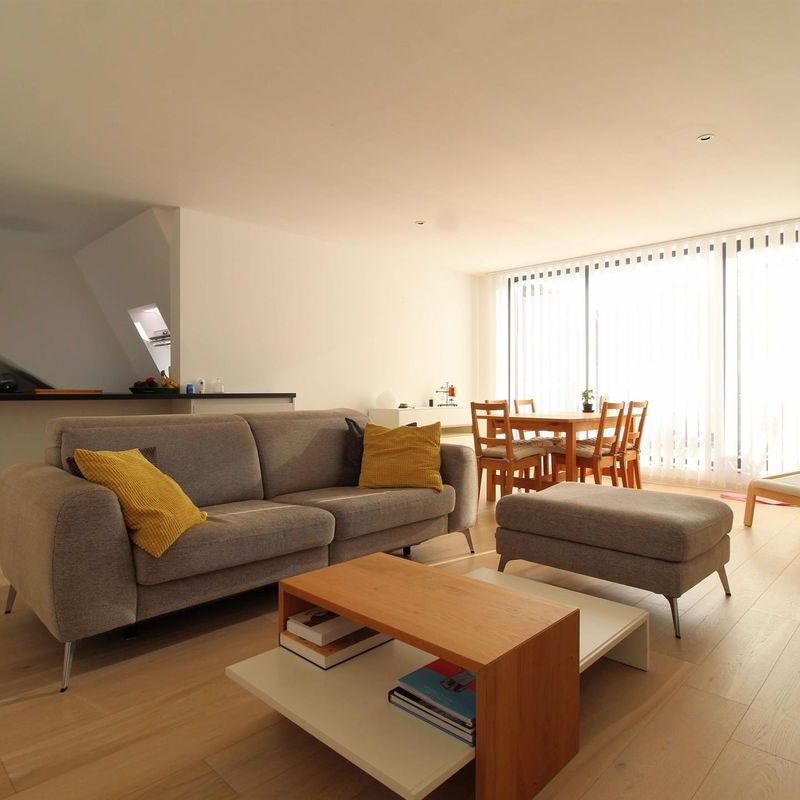 In optie - Penthouse te huur in Sint-Lambrechts-Woluwe met 3 slaapkamers - Photo 1