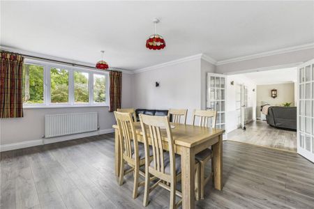 6 bedroom detached house to rent - Photo 5