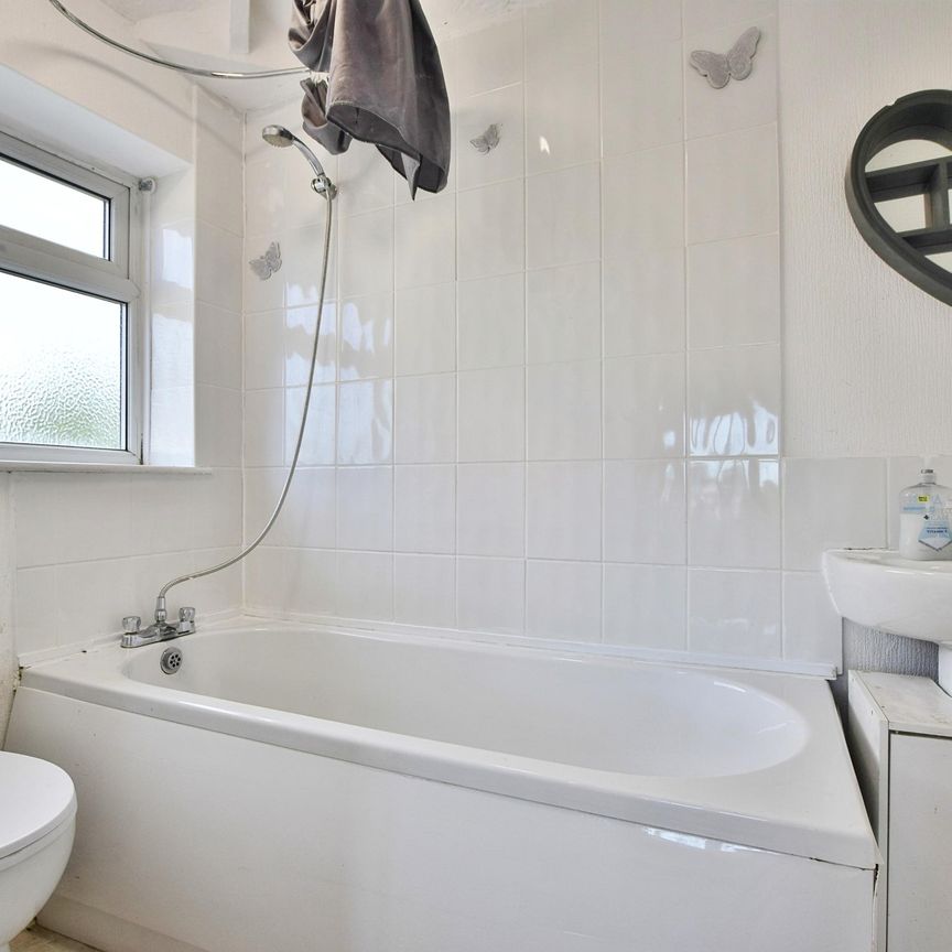 3 bedroom house to rent Goring Avenue, Manchester, M18 - Photo 1