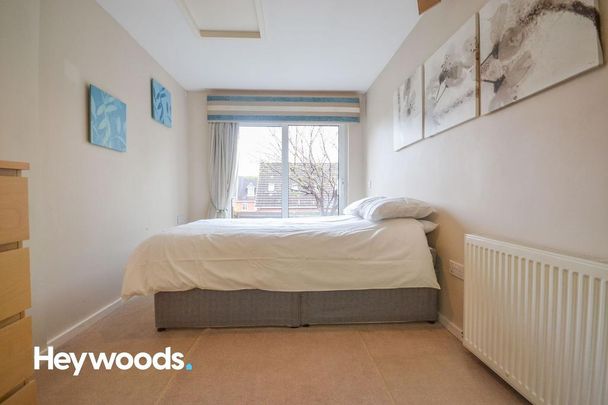 1 bedroom house of multiple occupation to rent - Photo 1