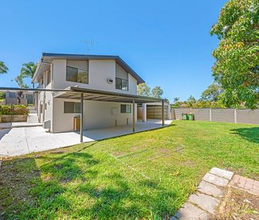 Dual-living Family Living in Prime Location - Photo 5