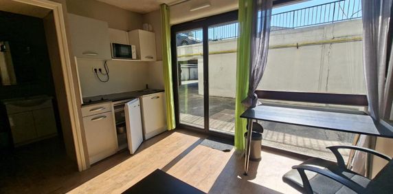 Location Appartement 1 pièce 23m² BORDEAUX 33800 - Photo 2