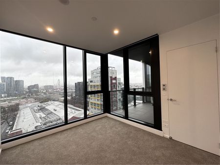 1104/408 Spencer Street - Photo 5