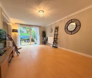 4 bedroom terraced house to rent - Photo 6