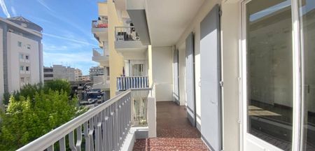 Location Appartement T3 - Photo 2