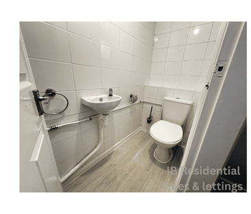 3 bedroom end of terrace house to rent - Photo 5