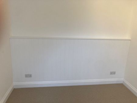 2 Bed Flat, Munster Road, SW6 - Photo 4