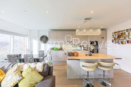 Thonrey Close, Colindale Gardens, NW9 - Photo 3