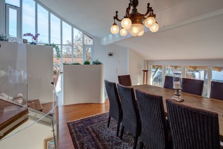 Fully equipped 9-room single family home - Photo 3