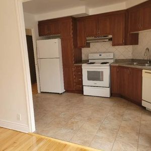 3 ½ à Louer Montreal MEILLEUR EMPLACEMENT A COTE DES NEIGES- SUR LE SOMMET RIDGEWOOD - Photo 2