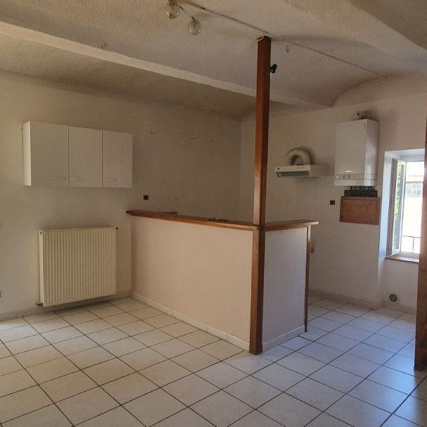 Location Appartement 4 pièces 60m² CHOMERAC 07210 - Photo 1