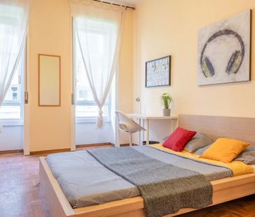 Via Lorenteggio, Milan, Lombardy 20146 - Foto 5