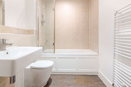 Friary Court, Reading, RG1 1HN - Photo 4