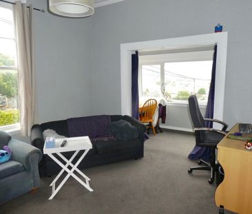 Spacious Flat - Photo 4