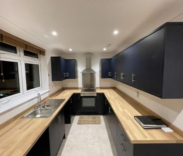 2 bedroom detached bungalow to rent - Photo 6