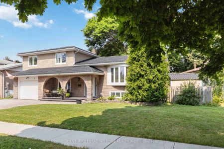 Detached Home For Lease | W9239445 - Photo 4
