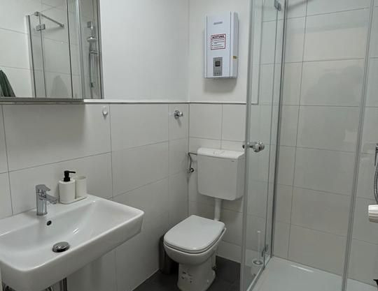 Voll möblierte 2 Zimmer wohnung - Photo 1