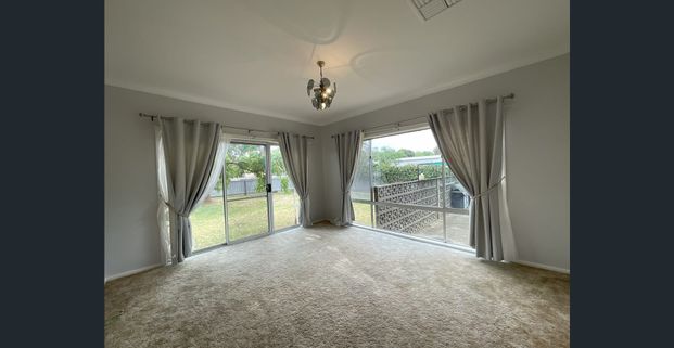 Terrific Family 4-bedroom home located in South Forbes! - Photo 1