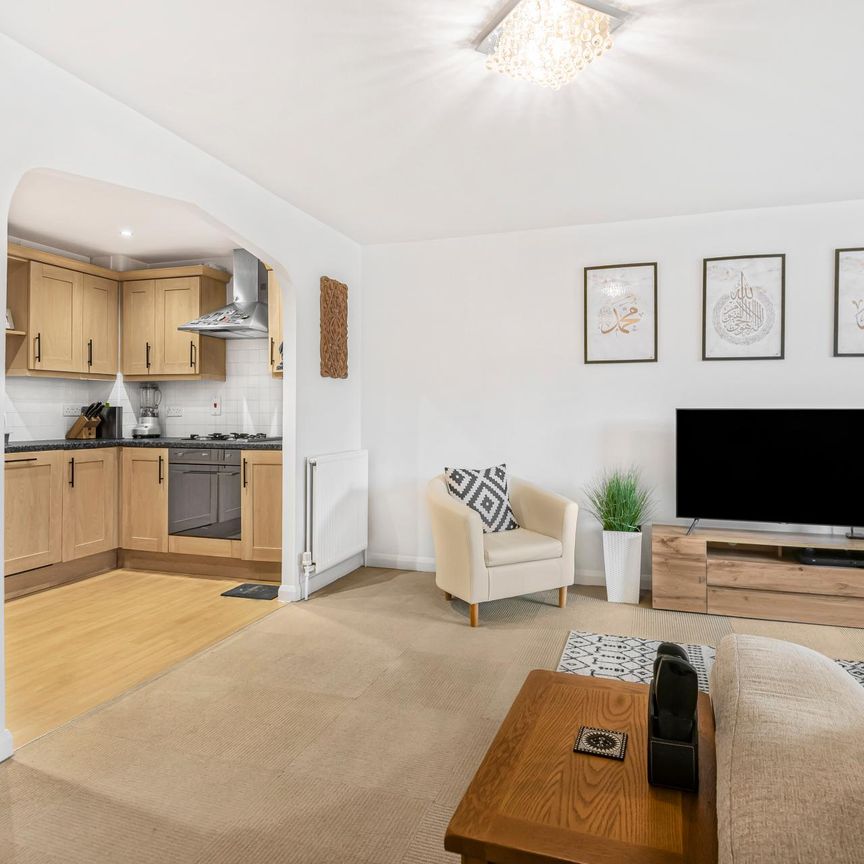 Greenford Road - Photo 1