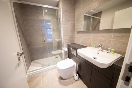 2 bedroom apartment to rent - Photo 5