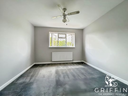 Merrylands, Basildon - Photo 1