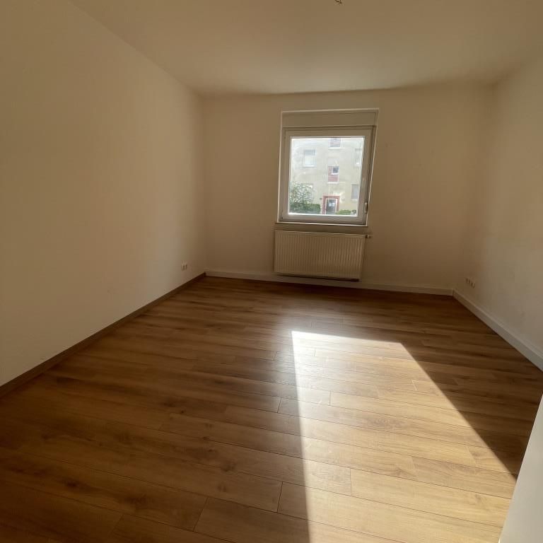 3-Zimmer-Wohnung mit Balkon in Kaiserslautern mieten - Photo 1