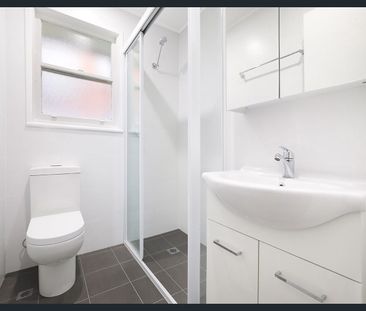 NEAT & COSY! - Photo 5