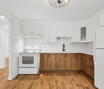 5800-5810 Rue Vigneault, Brossard, QC J4W - Photo 4