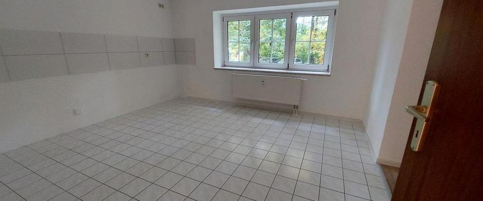Schöne große 2,5 Zimmerwohnung - ab 1.November verfügbar - Foto 1