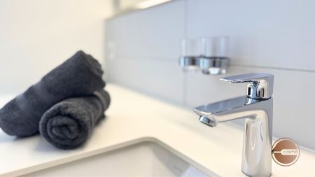 APPARTEMENT MANSARDÉ CENTRAL À ZURICH NORD - Foto 2