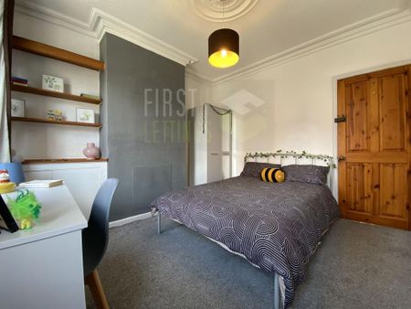 3 bedroom terraced house to rent - Photo 4