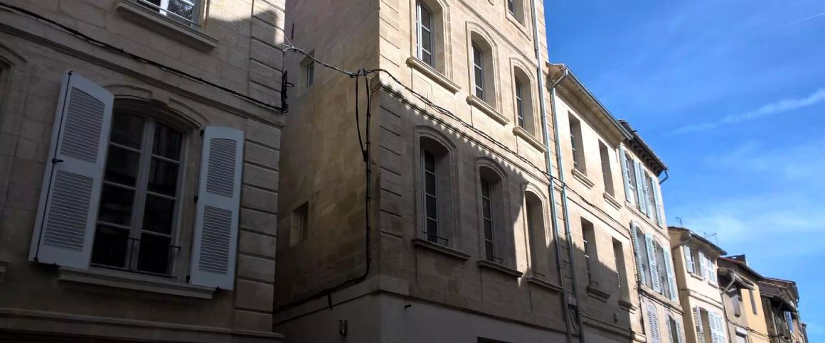 location Appartement T4 DE 87.89m² À AVIGNON - Photo 1