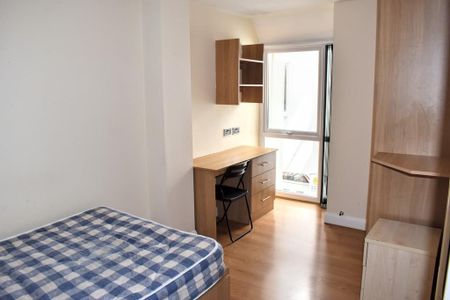 5 bedroom townhouse to rent - Photo 2