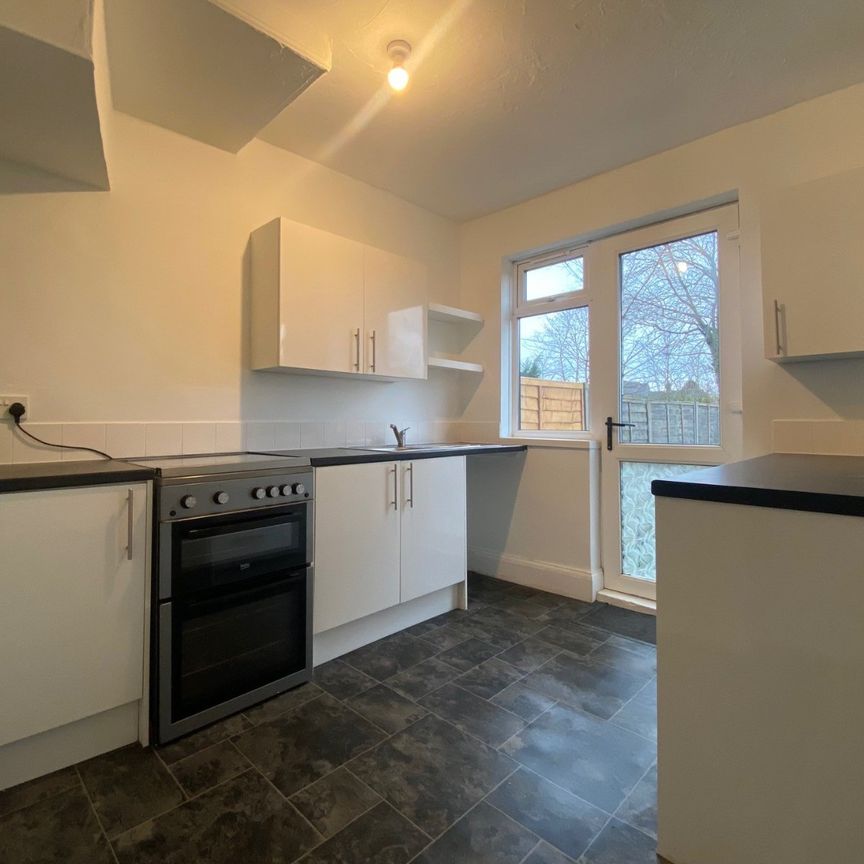 3 bedroom terraced house to rent - Photo 1