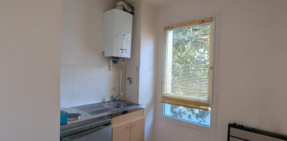 Location Appartement 1 pièce 35m² BUXEROLLES 86180 - Photo 2