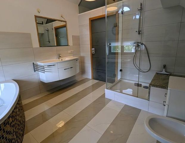 lichtdurchflutete Dachgeschosswohnung in Wertingen (86637) - Foto 1