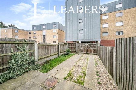 House Share - Harland Street, Ipswich, IP2 - Photo 3