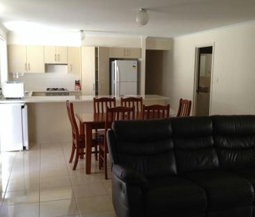 11 Vern Schuppan Drive - Photo 6