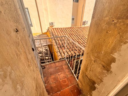 Location Appartement 4 pièces 91m² NIMES 30000 - Photo 5