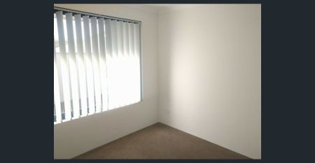 Beautifully presented 3x2 Rear Duplex - Photo 5