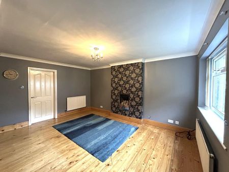 3 bedroom semi-detached house to rent - Photo 4