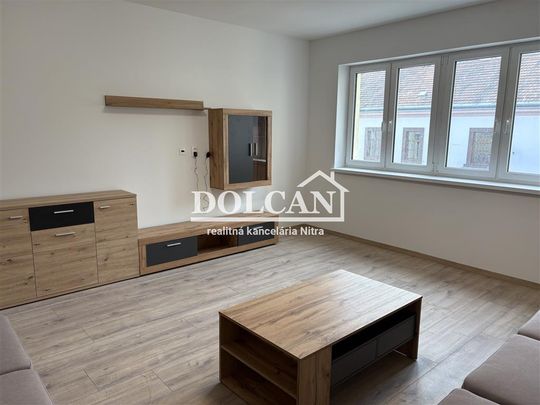 3 izbový byt na prenájom 86m2, Štefánikova, Nitra - Photo 1