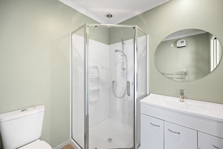 Smart 2-Bedroom Unit for Lease in Frankton, Hamilton – $530.00 per Week Discover comfortable and convenient living in this well-maintained 2-bedroom, 1-bathroom unit situated in the highly sought-after suburb of Frankton, Hamilton. - Photo 4