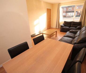 Sale Road, Northern Moor, Manchester, M23 - Photo 1