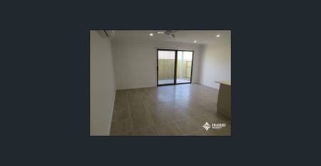 Call this 3 bedroom duplex, Home - Photo 4