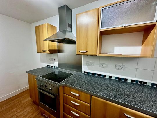 2 bedroom flat to rent - Photo 1