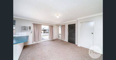 2/6 Veale Street, Ashmont NSW 2650 - Photo 3