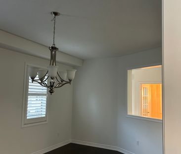 For Lease - 132 Mcknight Avenue, Hamilton, Ontario - Photo 6