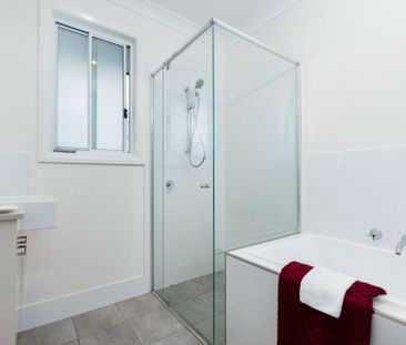 Great Location - Walk to Norwest Christian College, Riverstone Publ... - Photo 4
