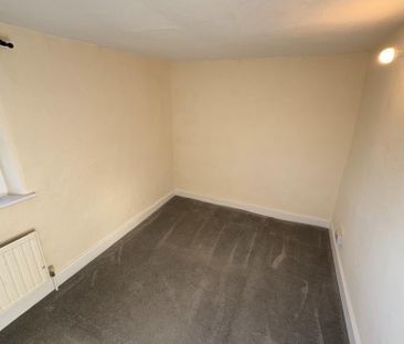 Silver Street, Attleborough, Besthorpe - Photo 2